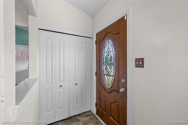692 Easley Drive, Westland, MI 48186