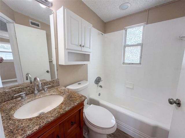 10463 110TH AVENUE, Largo, FL 33773