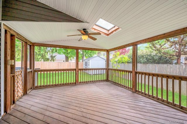 30 Fort Hill Road, Huntington, NY 11743