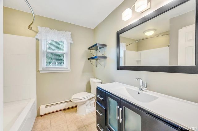30 Fort Hill Road, Huntington, NY 11743