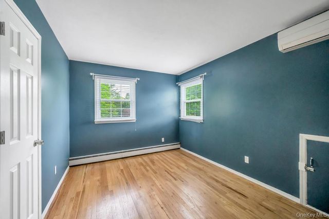30 Fort Hill Road, Huntington, NY 11743