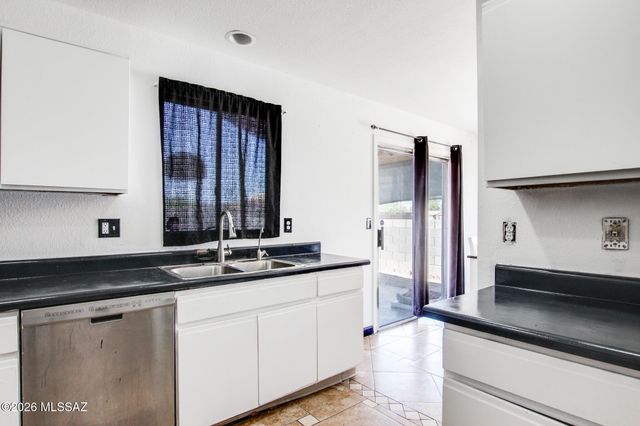 247 W Placita Casas Bonitas, Tucson, AZ 85706
