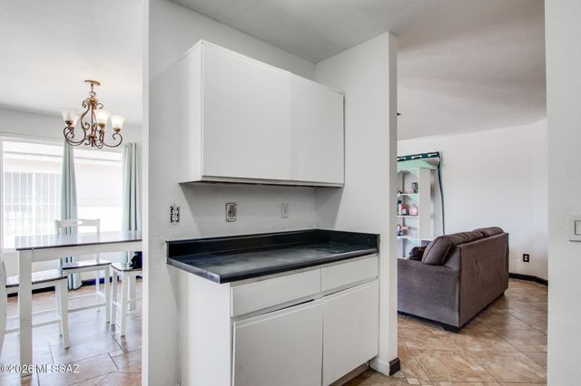 247 W Placita Casas Bonitas, Tucson, AZ 85706