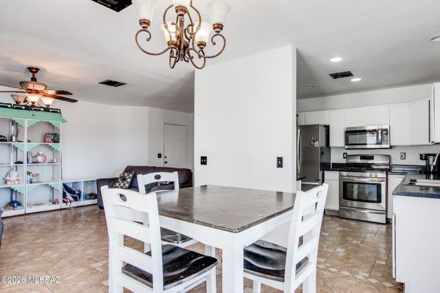 247 W Placita Casas Bonitas, Tucson, AZ 85706