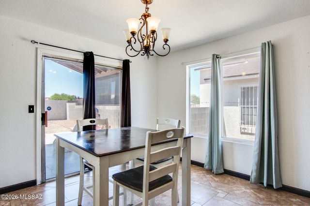 247 W Placita Casas Bonitas, Tucson, AZ 85706