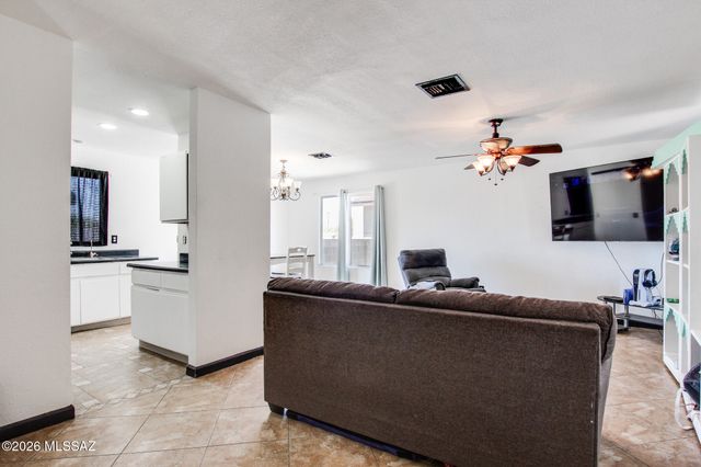 247 W Placita Casas Bonitas, Tucson, AZ 85706