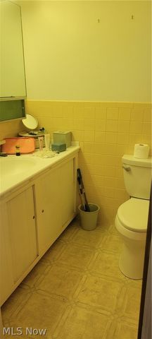 6359 Balsam Drive, Amherst, OH 44001