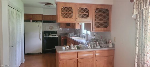 6359 Balsam Drive, Amherst, OH 44001