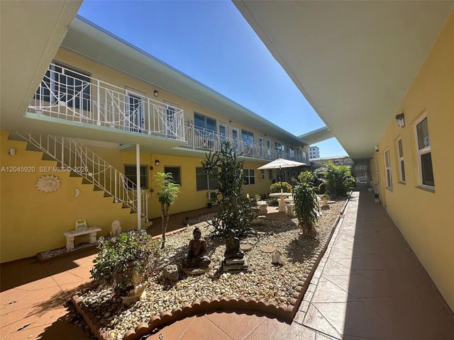8101 Abbott Avenue 17, Miami Beach, FL 33141