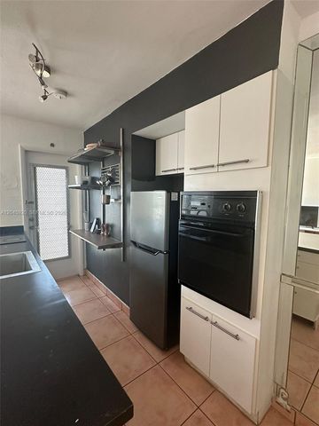 8101 Abbott Avenue 17, Miami Beach, FL 33141