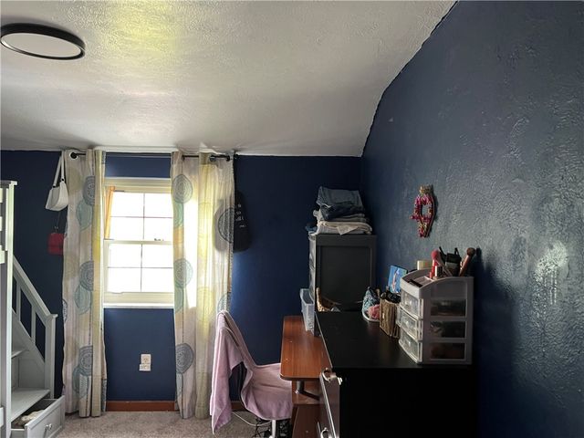 1424 Senior Dr, Baldwin Boro, PA 15227