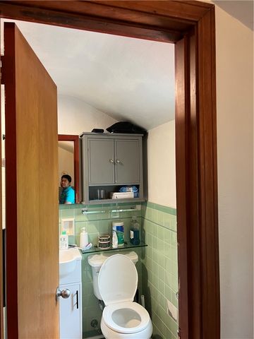 1424 Senior Dr, Baldwin Boro, PA 15227
