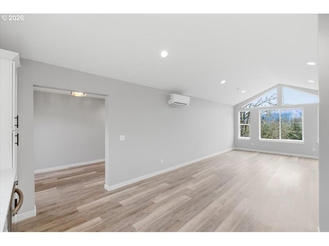 1453 45TH Ave, Sweet Home, OR 97386