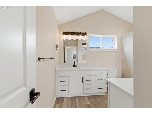 1453 45TH Ave, Sweet Home, OR 97386