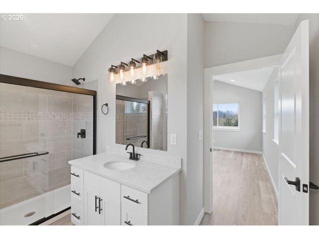 1453 45TH Ave, Sweet Home, OR 97386