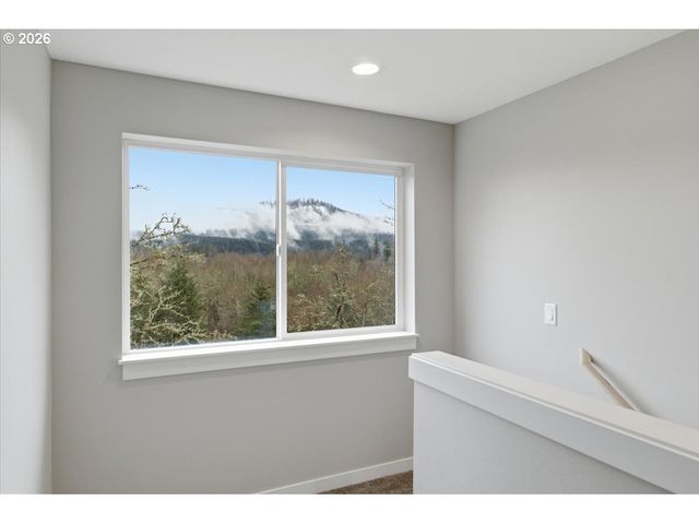 1453 45TH Ave, Sweet Home, OR 97386