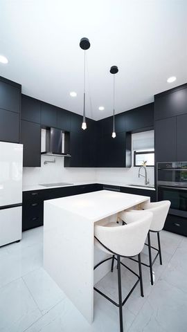 3201 W NASSAU STREET, Tampa, FL 33607