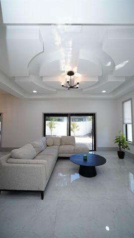 3201 W NASSAU STREET, Tampa, FL 33607