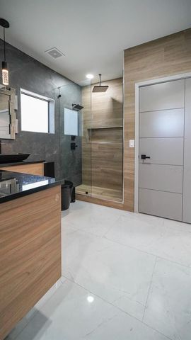 3201 W NASSAU STREET, Tampa, FL 33607