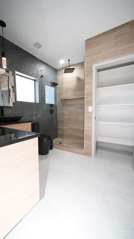 3201 W NASSAU STREET, Tampa, FL 33607