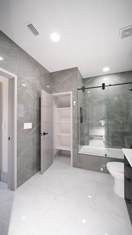 3201 W NASSAU STREET, Tampa, FL 33607