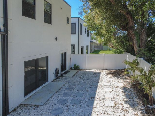 3201 W NASSAU STREET, Tampa, FL 33607