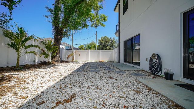 3201 W NASSAU STREET, Tampa, FL 33607