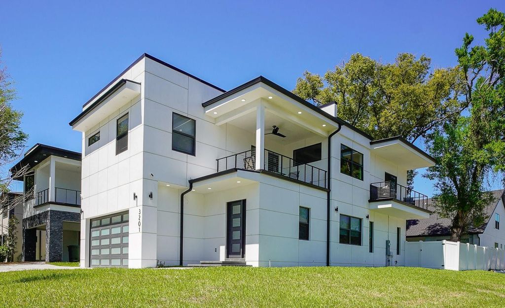 3201 W NASSAU STREET, Tampa, FL 33607