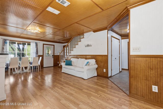 7090 Meadow Dale Street, Bay Saint Louis, MS 39520