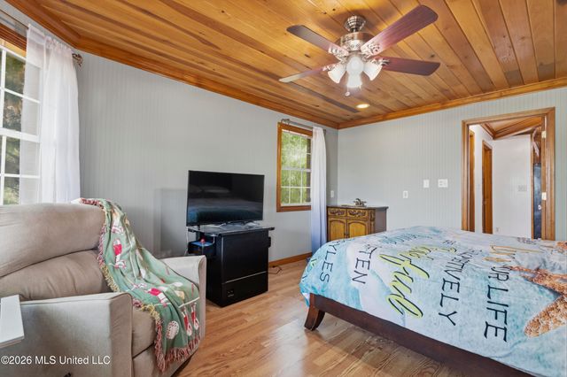 7090 Meadow Dale Street, Bay Saint Louis, MS 39520