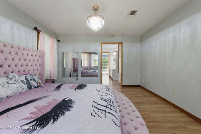 7090 Meadow Dale Street, Bay Saint Louis, MS 39520