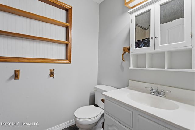 7090 Meadow Dale Street, Bay Saint Louis, MS 39520
