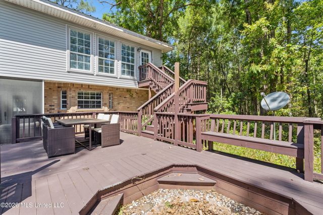 7090 Meadow Dale Street, Bay Saint Louis, MS 39520