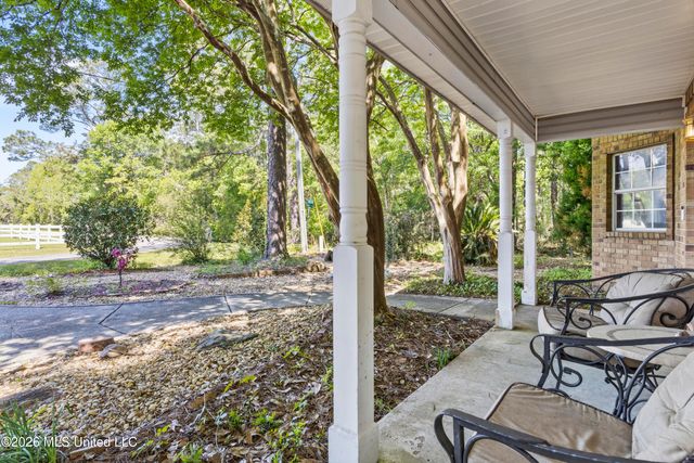 7090 Meadow Dale Street, Bay Saint Louis, MS 39520