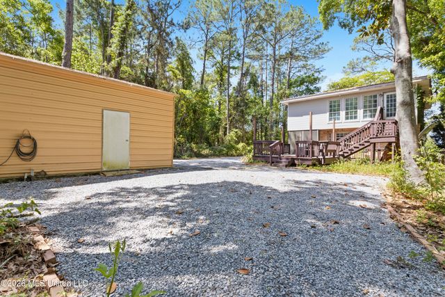 7090 Meadow Dale Street, Bay Saint Louis, MS 39520