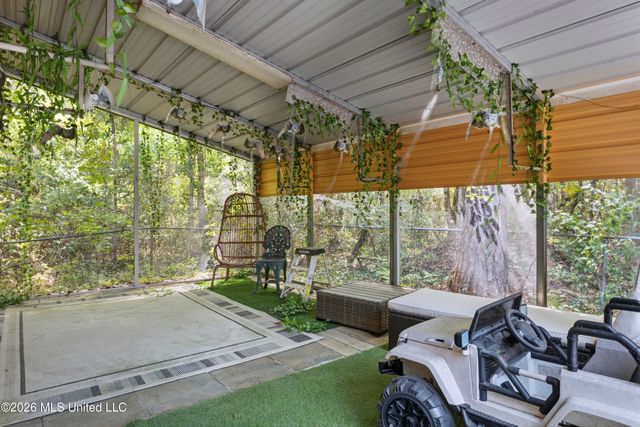 7090 Meadow Dale Street, Bay Saint Louis, MS 39520