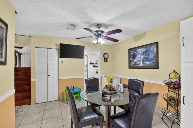 1610 Forest Lakes Circle B, West Palm Beach, FL 33406