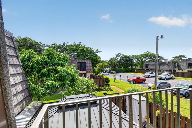 1610 Forest Lakes Circle B, West Palm Beach, FL 33406