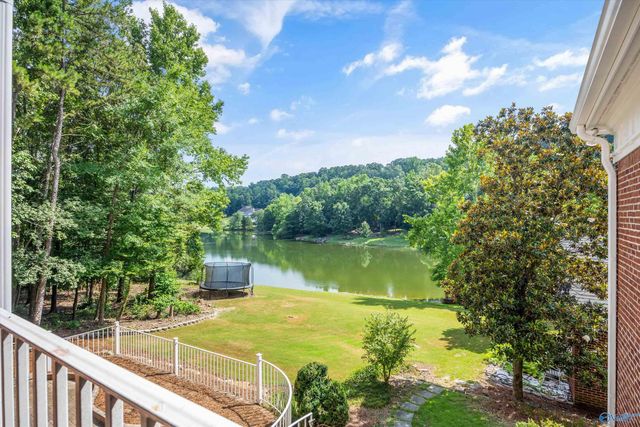 1627 Lake Cove Drive SW, Decatur, AL 35603