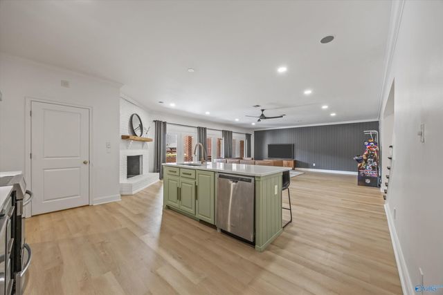 1627 Lake Cove Drive SW, Decatur, AL 35603