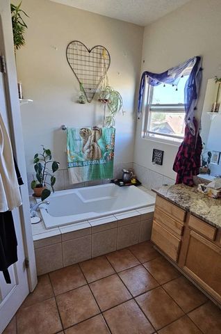 4313 Vuelta Colorada, Santa Fe, NM 87507