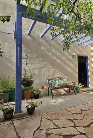 4313 Vuelta Colorada, Santa Fe, NM 87507