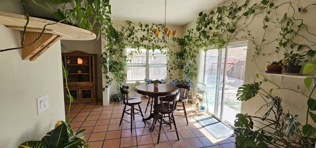 4313 Vuelta Colorada, Santa Fe, NM 87507