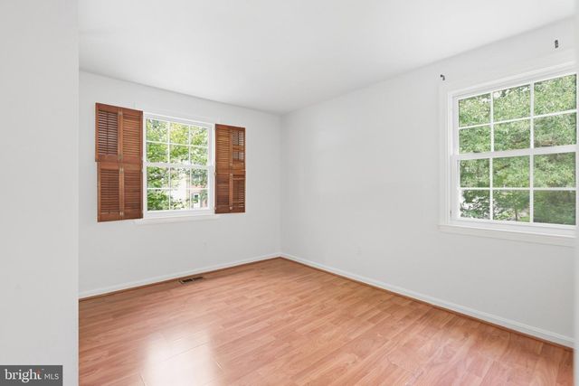 2915 ELLENWOOD DR, Fairfax, VA 22031