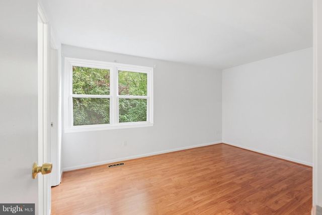 2915 ELLENWOOD DR, Fairfax, VA 22031