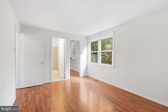 2915 ELLENWOOD DR, Fairfax, VA 22031