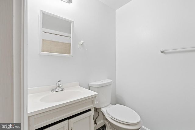 2915 ELLENWOOD DR, Fairfax, VA 22031