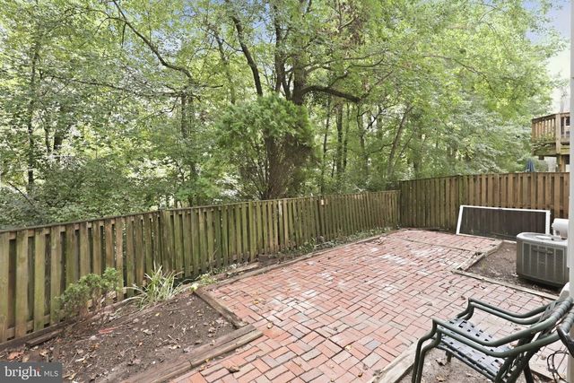 2915 ELLENWOOD DR, Fairfax, VA 22031