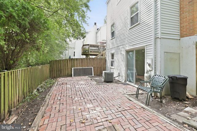 2915 ELLENWOOD DR, Fairfax, VA 22031