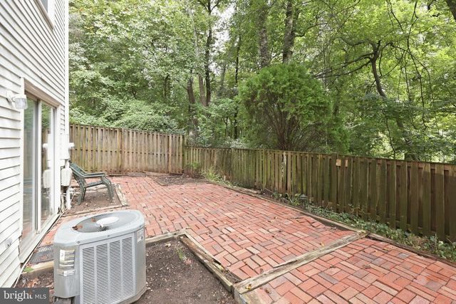 2915 ELLENWOOD DR, Fairfax, VA 22031